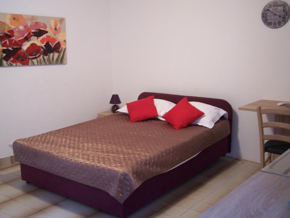 Apartments By The Sea Novalja, Pag - 18154 Exterior foto